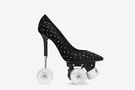 YSL Roller Skate Pumps Debuts for ,000 – Footwear News